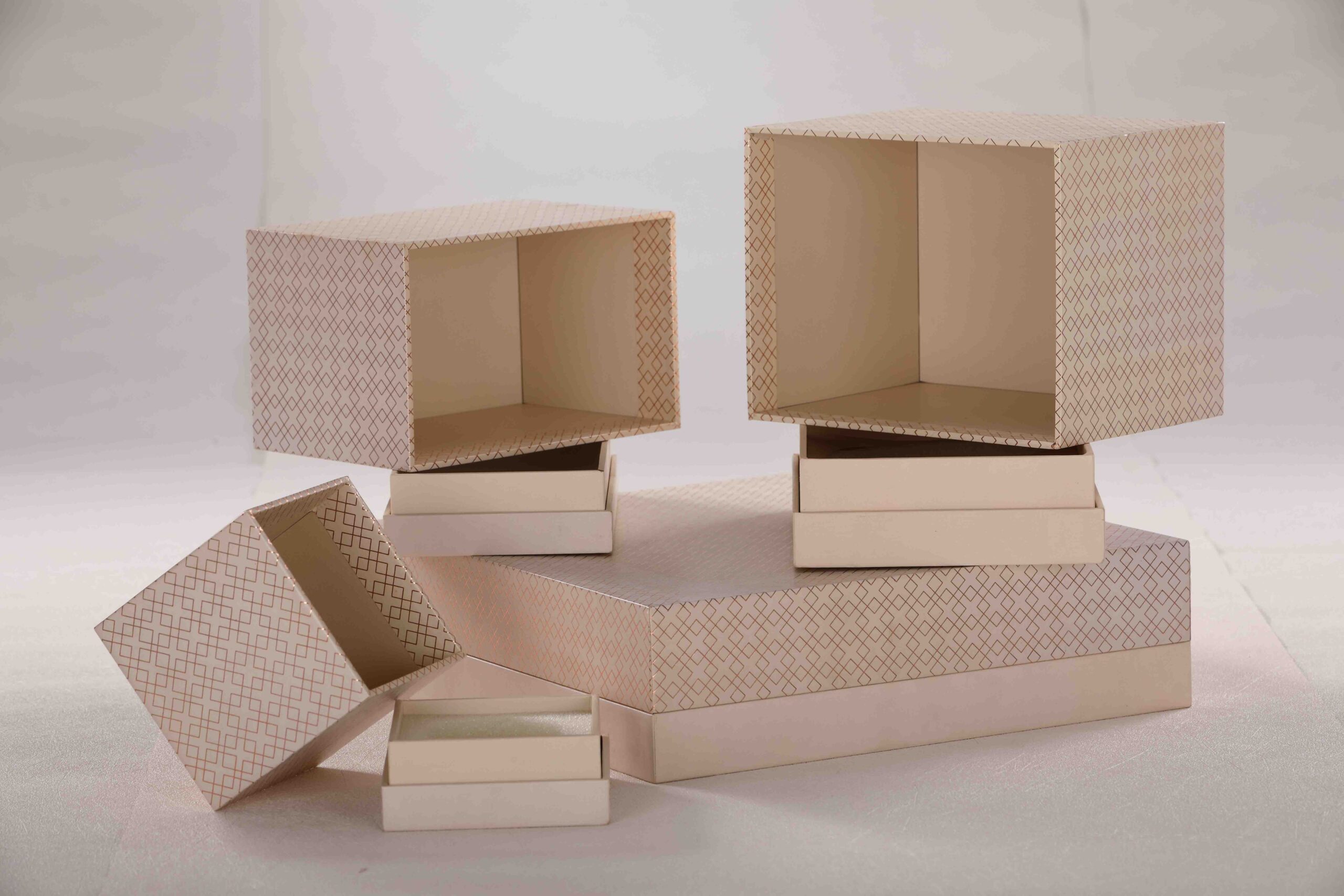 Luxury Wedding Invitation Rigid Box - Image 5